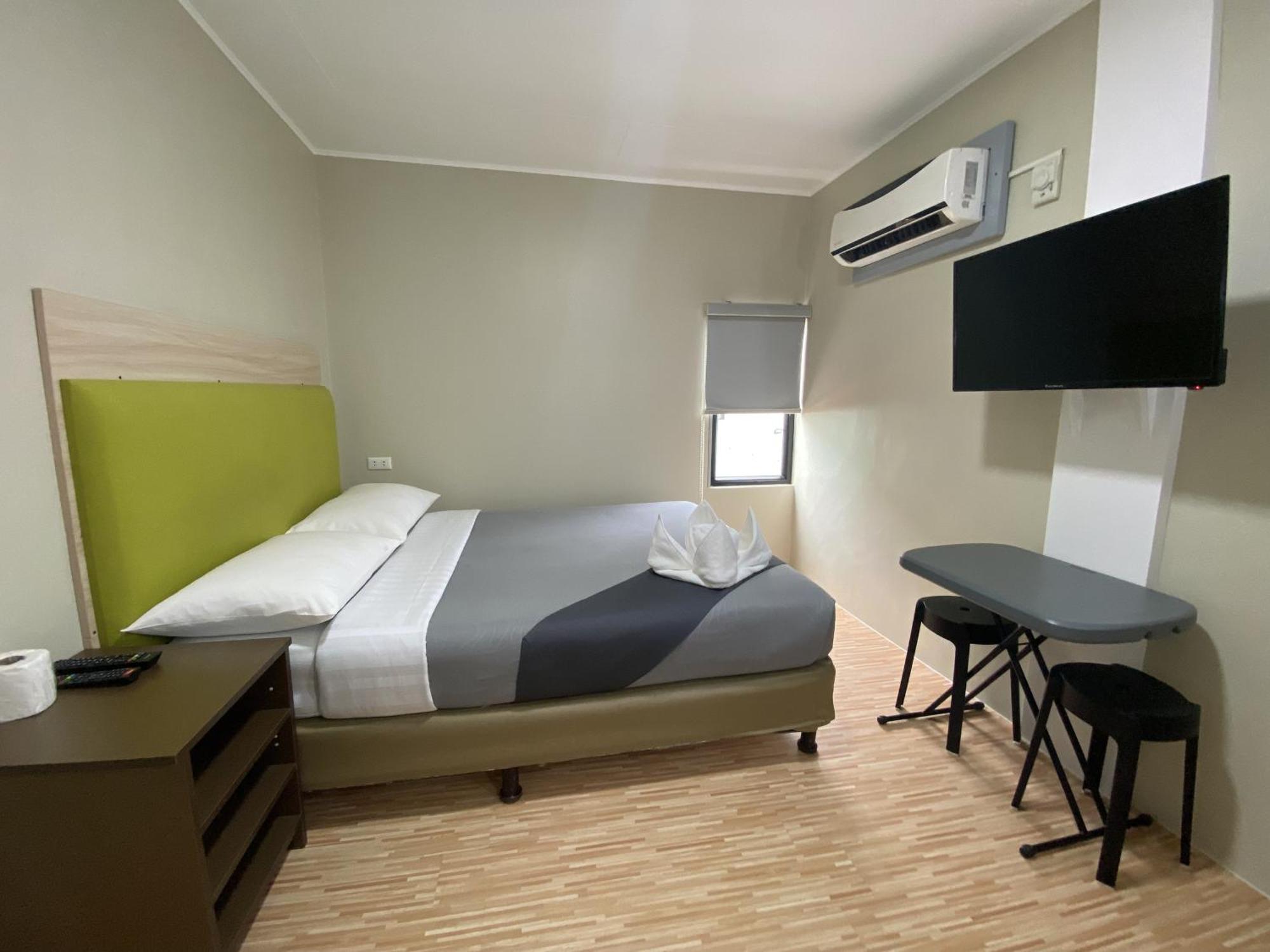 Dg Budget Hotel Salem Pasay Exteriör bild